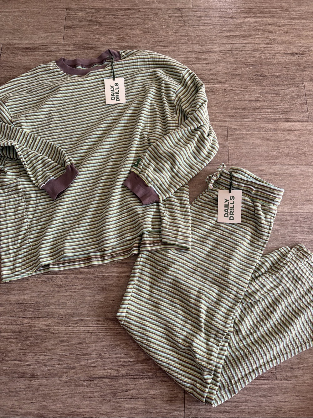 NWT Daily Drills Stripe Thermal Set